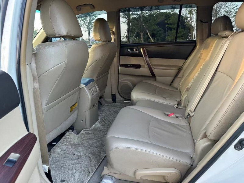 韶关15年丰田汉兰达5