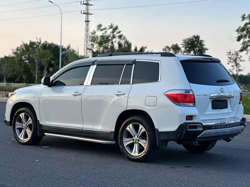 韶关15年丰田汉兰达6