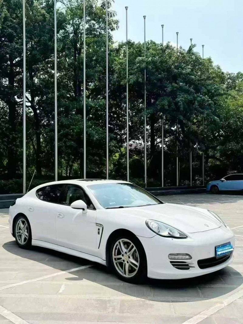 广州11年保时捷帕拉梅拉3