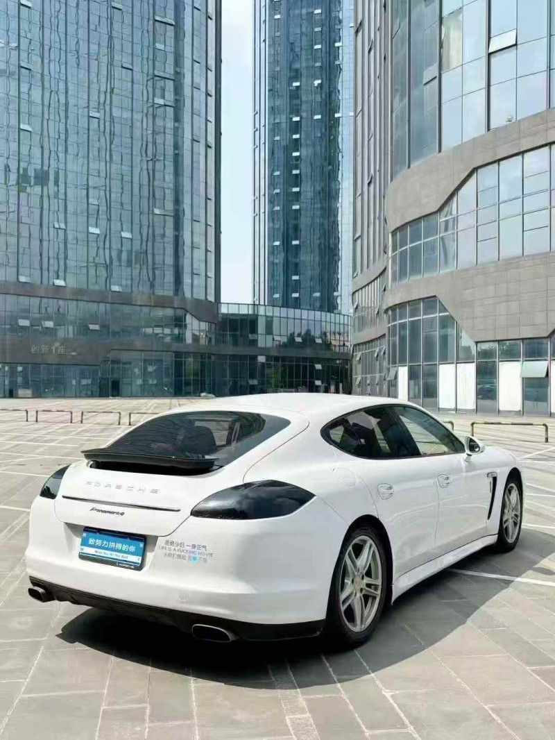 广州11年保时捷帕拉梅拉7