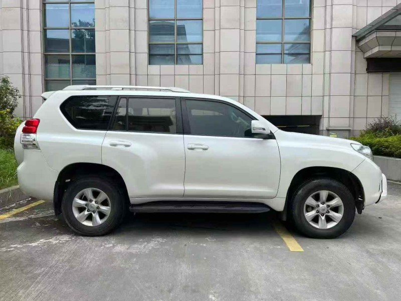 广州14年丰田普拉多4