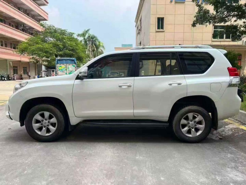 广州14年丰田普拉多5