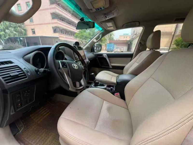 广州14年丰田普拉多6
