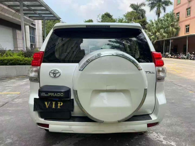 广州14年丰田普拉多9