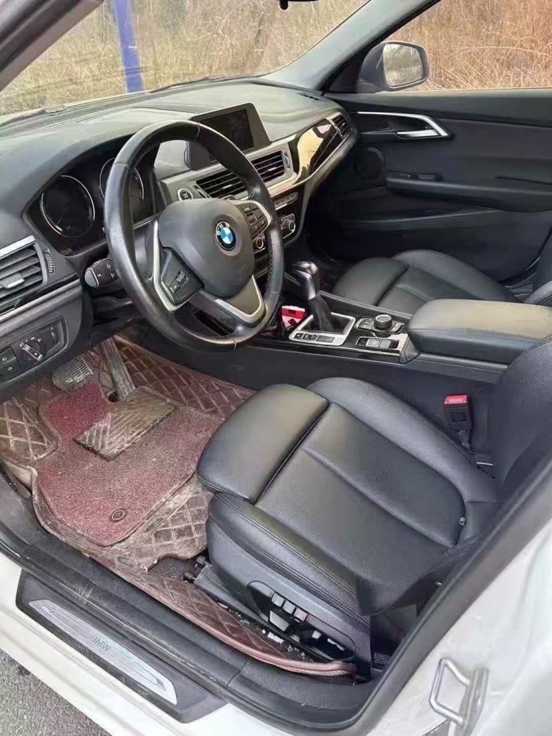 邯郸23年宝马1系8