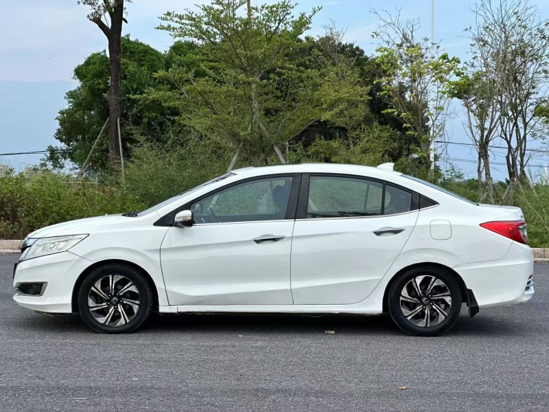 珠海17年本田凌派2