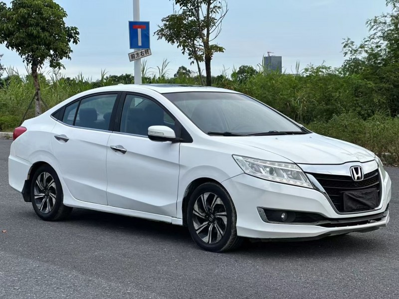 珠海17年本田凌派3