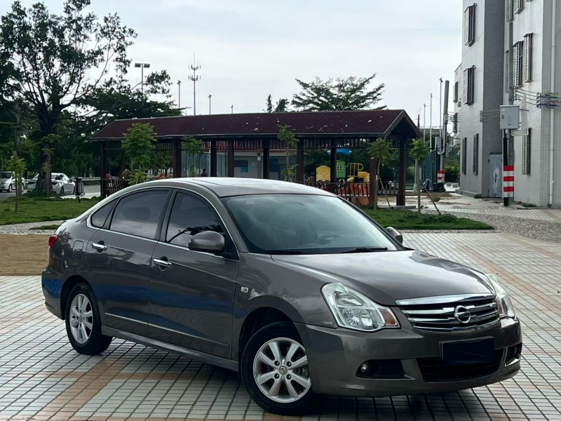 汕头16年日产轩逸2