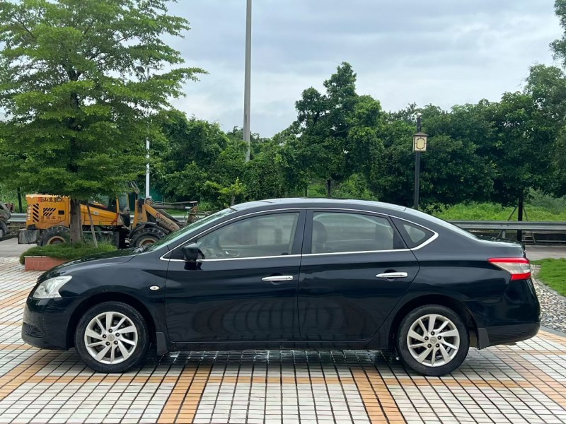 汕头16年日产轩逸3