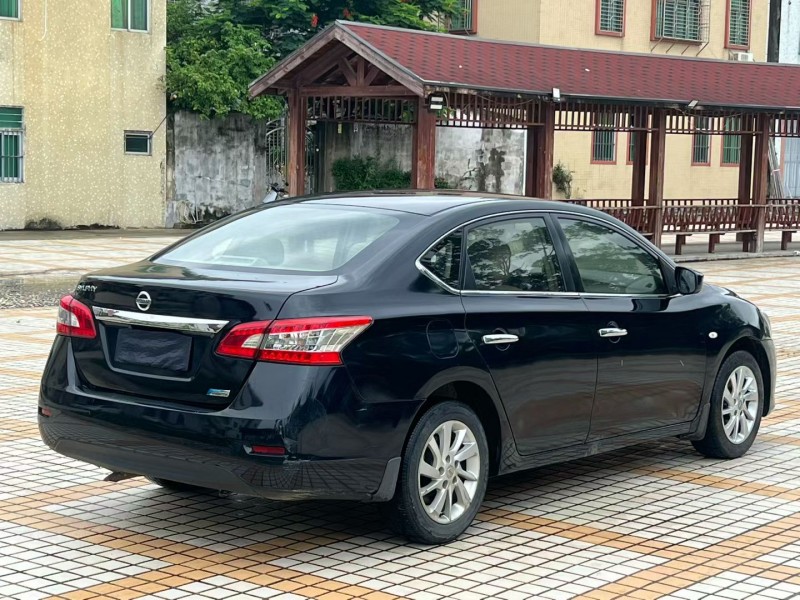 汕头16年日产轩逸8