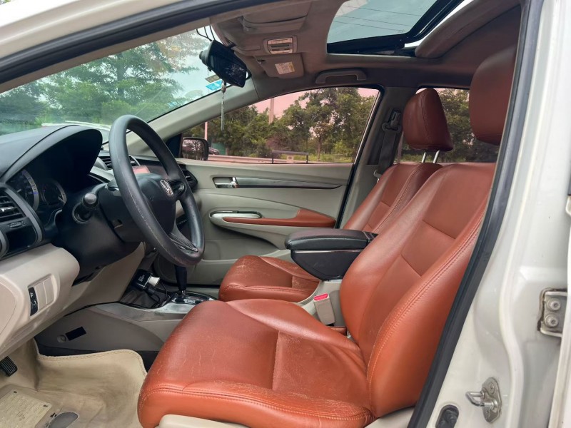 汕头14年本田锋范4