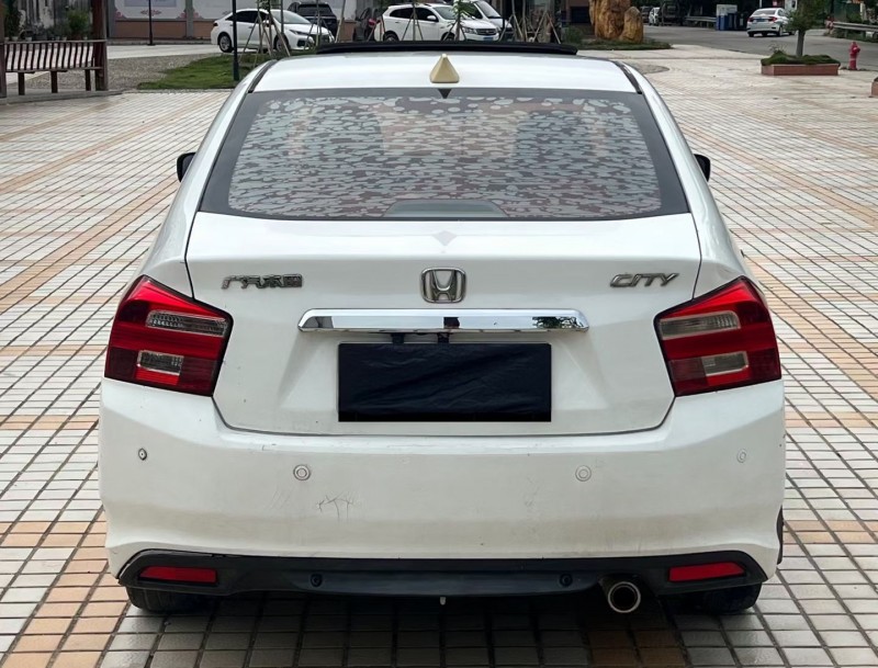 汕头14年本田锋范9