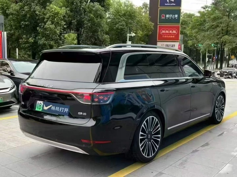 广州24年华为智选问界7