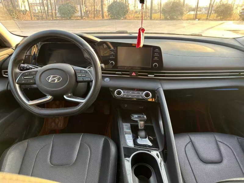 徐州21年现代伊兰特4