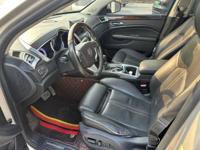 徐州12年凯迪拉克SRX6