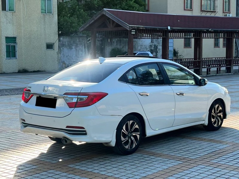 汕头17年本田凌派8