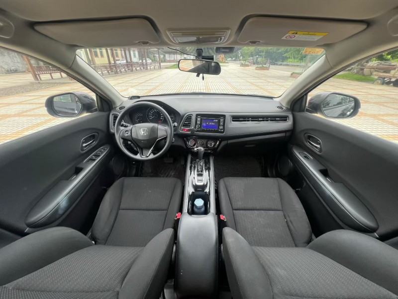 汕头17年本田缤智6