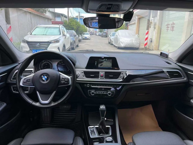 深圳18年宝马1系4