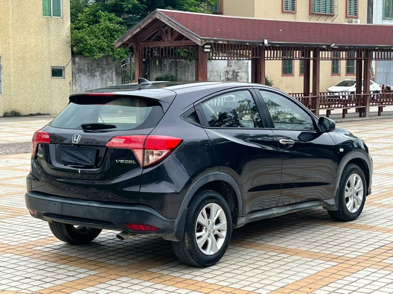 汕头17年本田缤智7