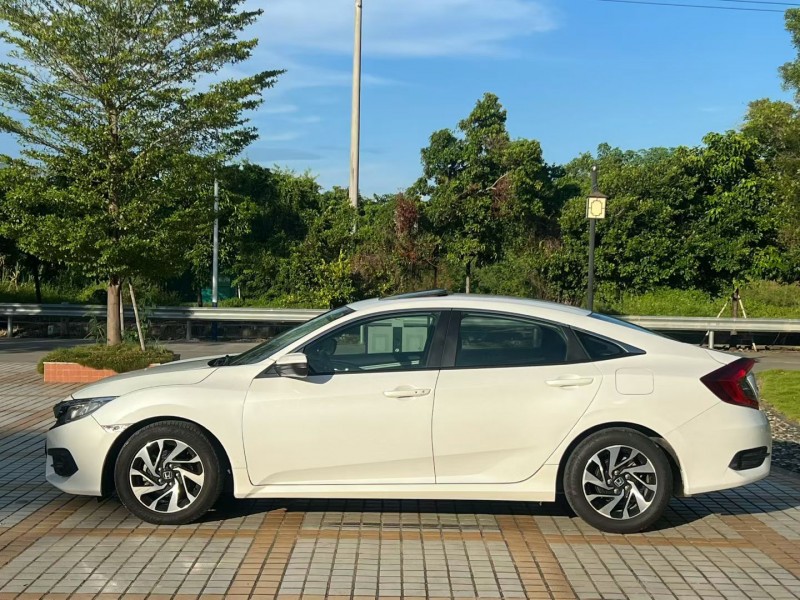 汕头19年本田思域3