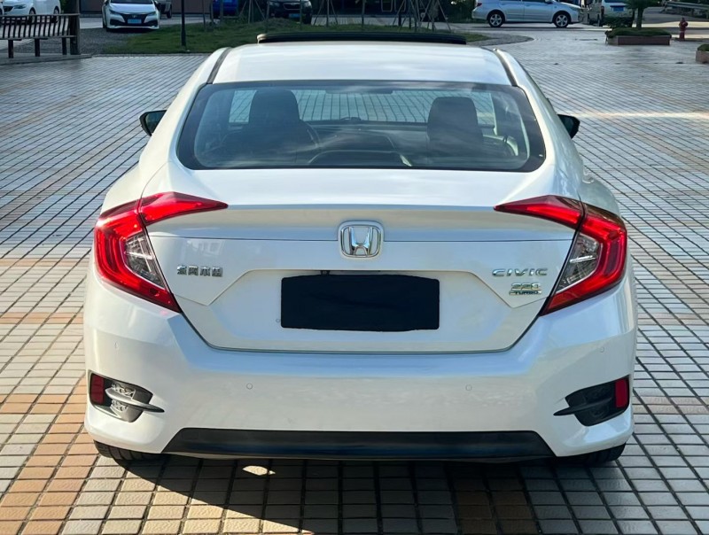 汕头19年本田思域9