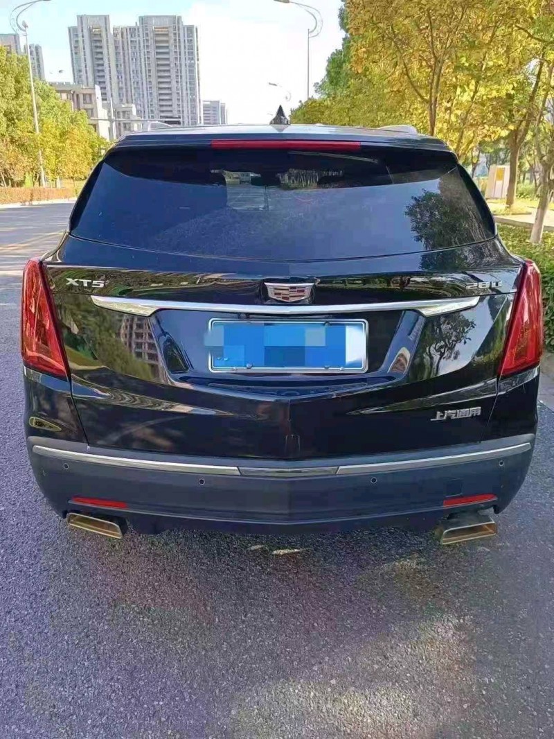 淄博20年凯迪拉克XT59