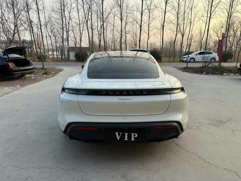 徐州21年保时捷Taycan9