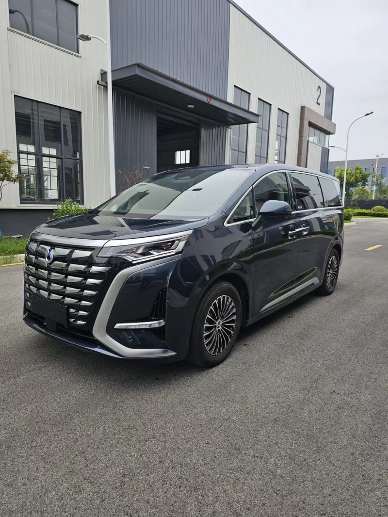 徐州22年腾势D92