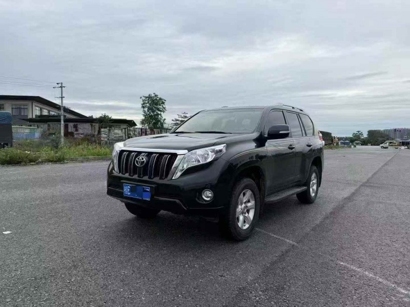 钦州18年丰田普拉多3