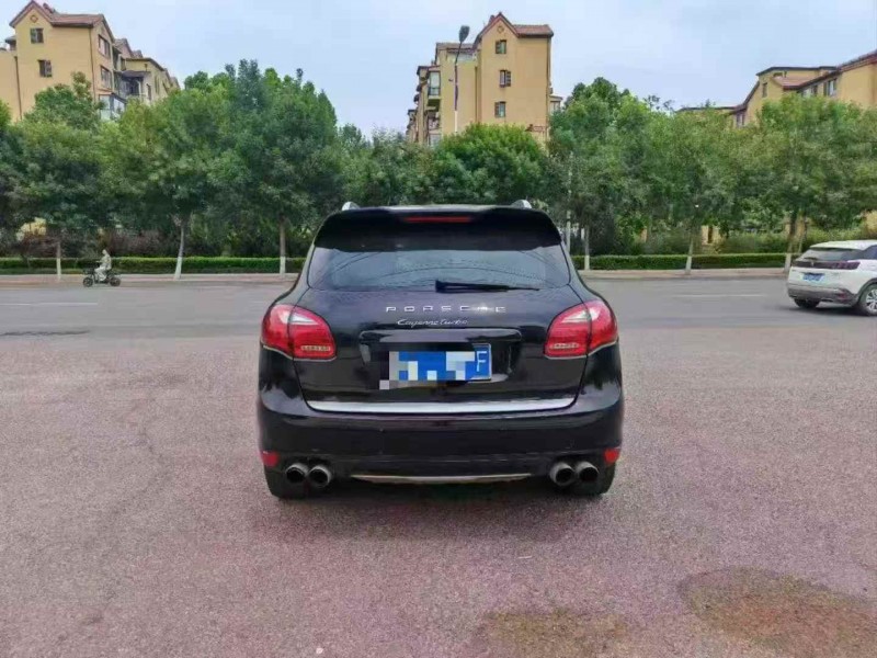 秦皇岛14年保时捷卡宴9