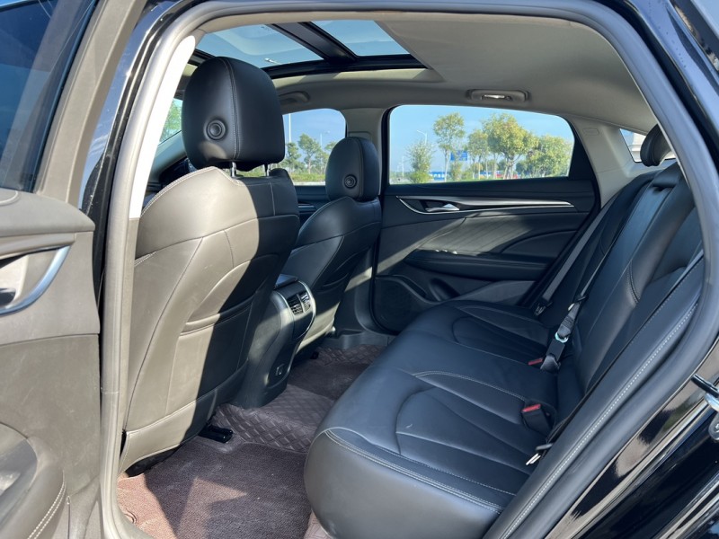 盐城21年别克君越5