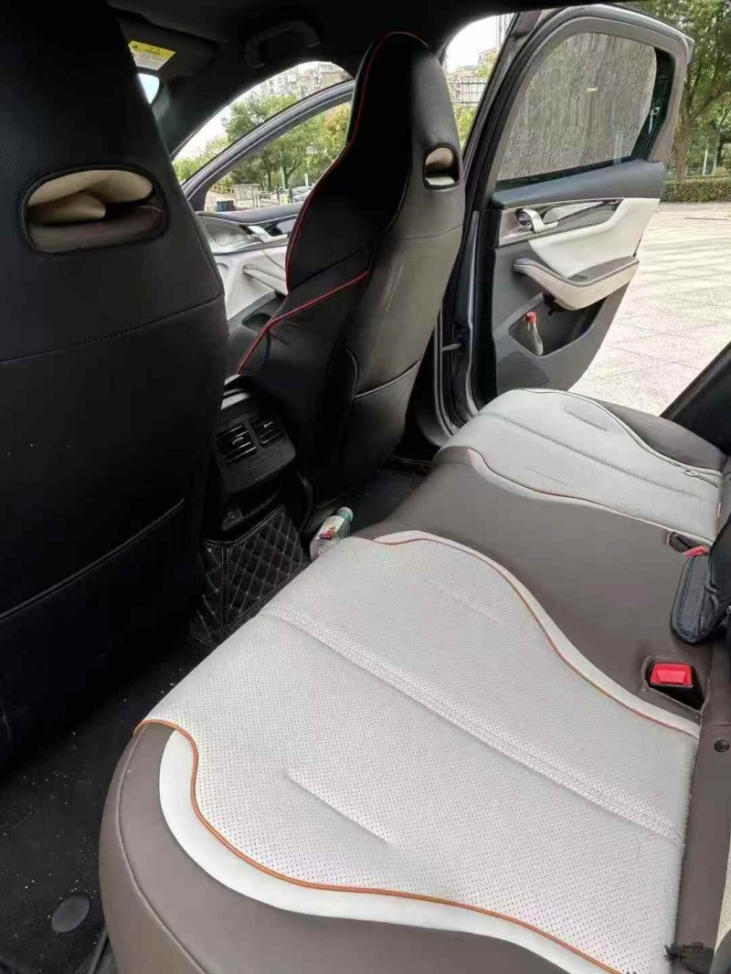 吉安24年比亚迪秦6