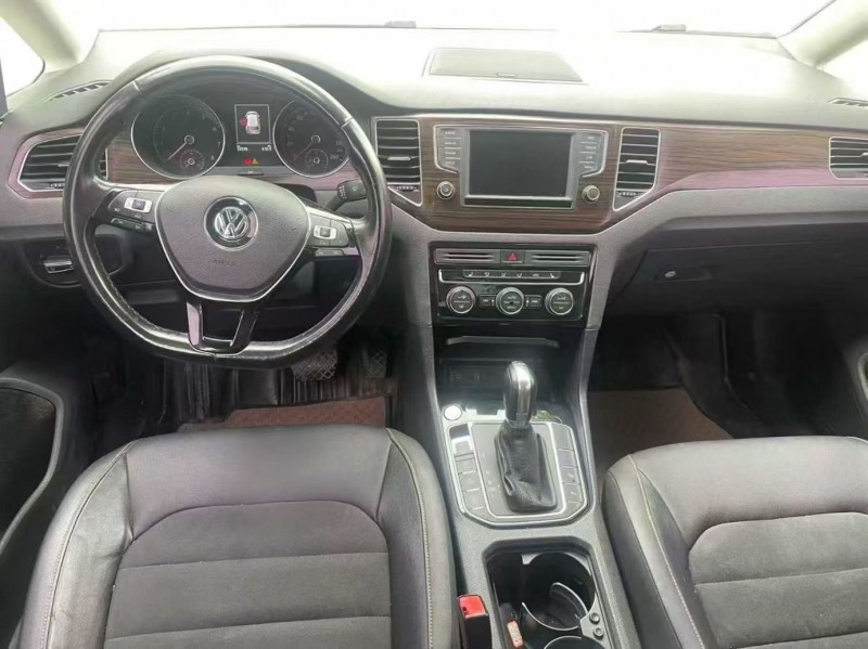 郑州16年大众高尔夫·嘉旅7