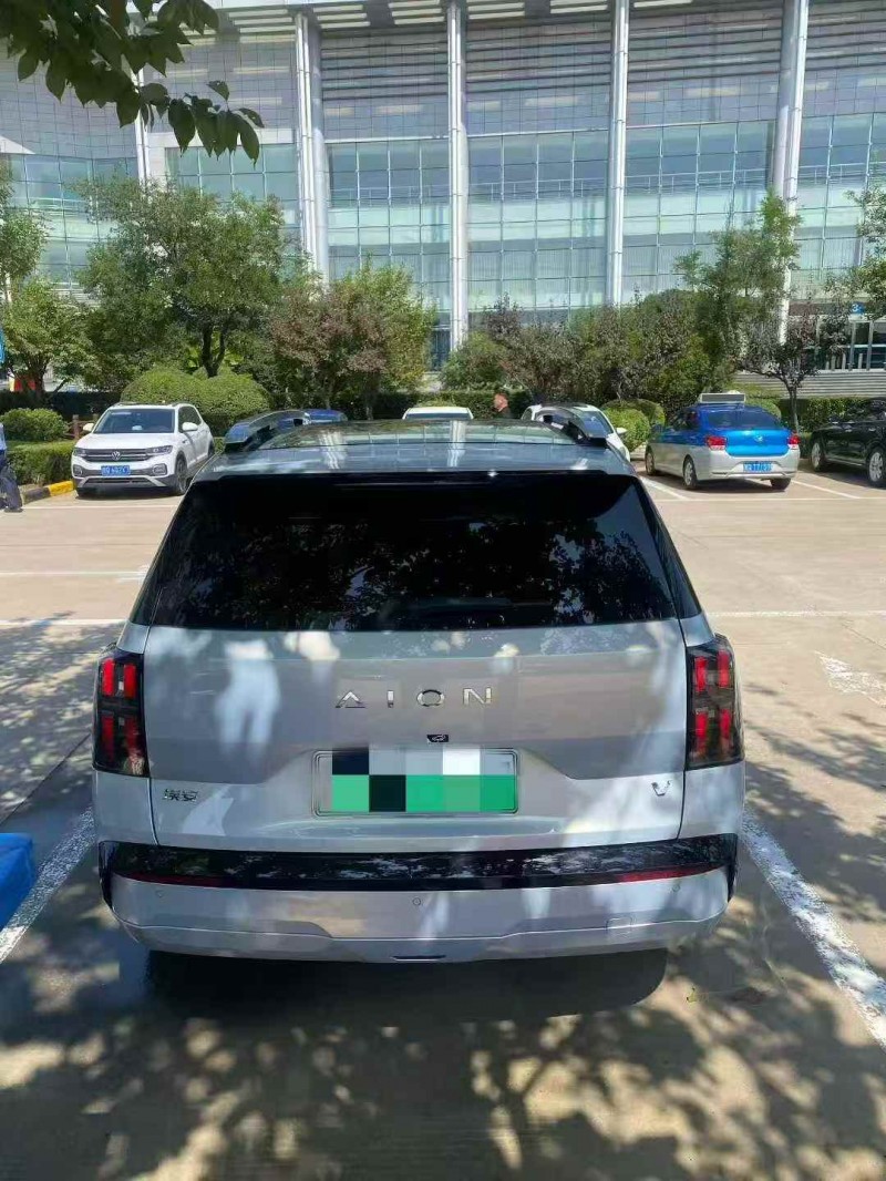 枣庄25年传祺埃安S9