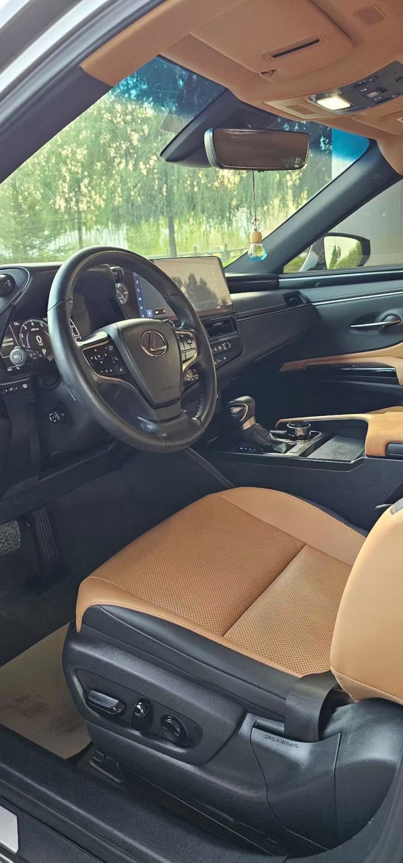 兰州23年雷克萨斯ES6