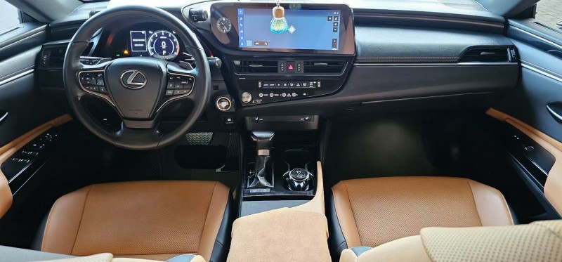 兰州23年雷克萨斯ES9