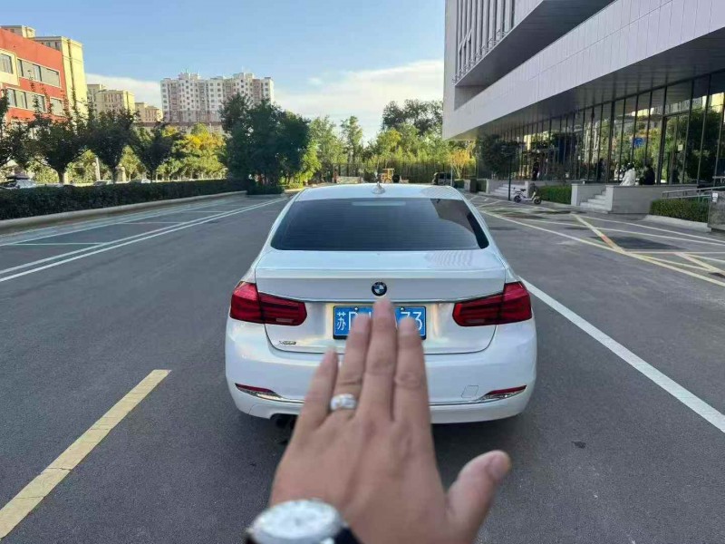 潍坊16年宝马3系9