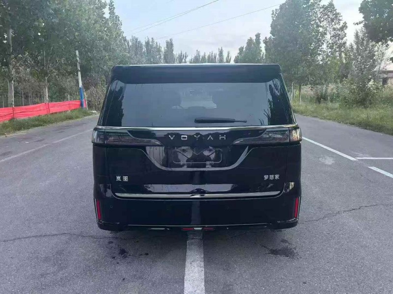 枣庄23年岚图汽车梦想家9