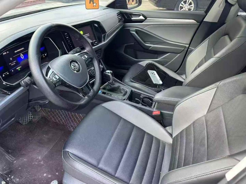 枣庄21年大众速腾5