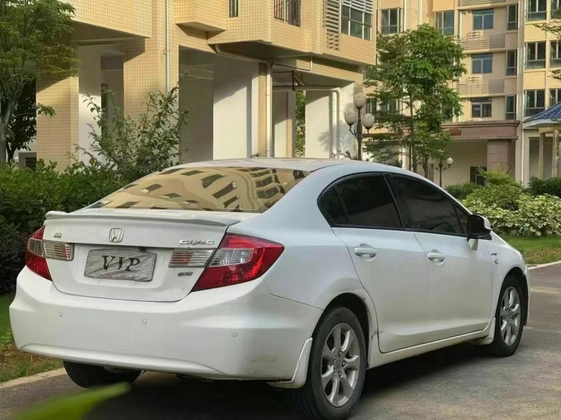 东莞13年本田思域6