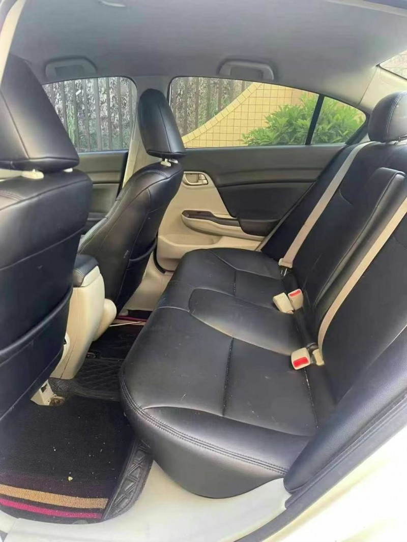 东莞13年本田思域7