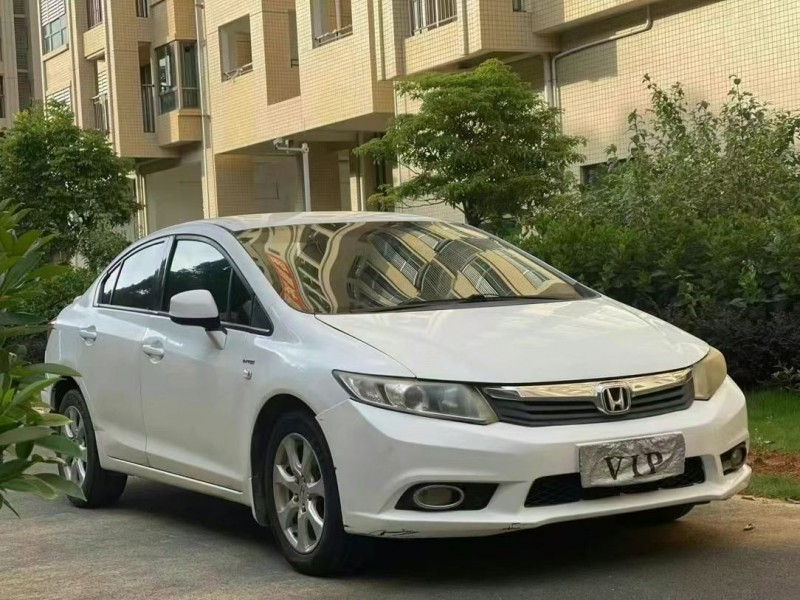 东莞13年本田思域8