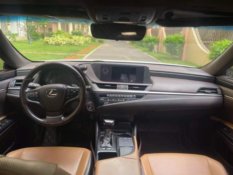 东莞20年雷克萨斯ES6