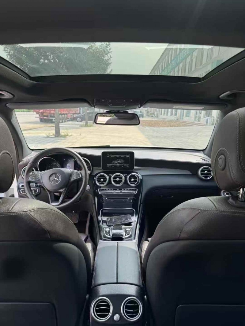 日照18年奔驰GLC4