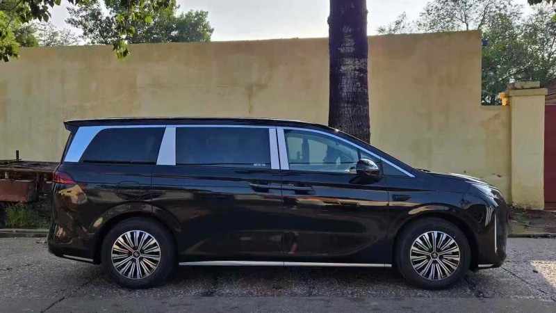 承德25年比亚迪夏3