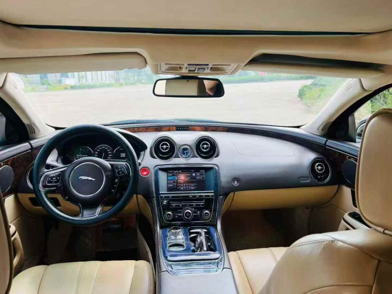 济宁12年捷豹XJL4