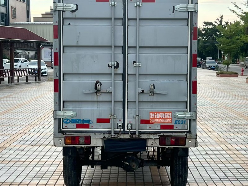 汕头23年瑞驰EC31微卡9