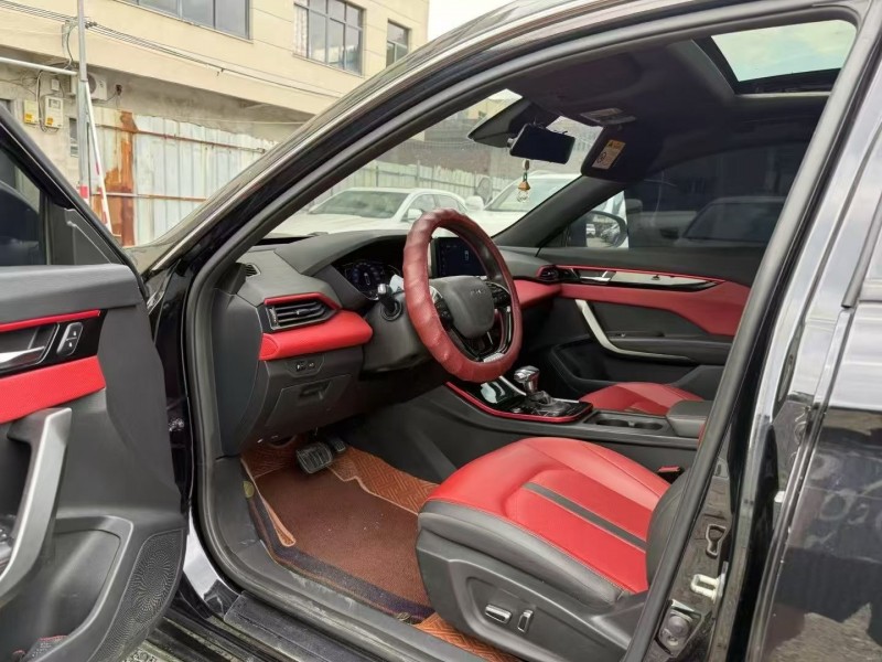 厦门22年东风奕炫8