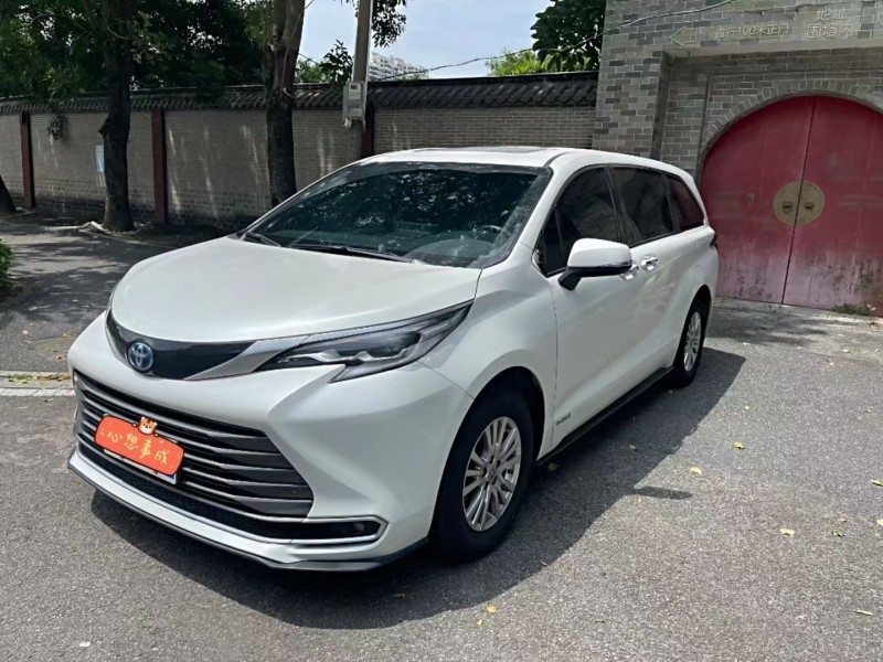 江门22年丰田塞纳3