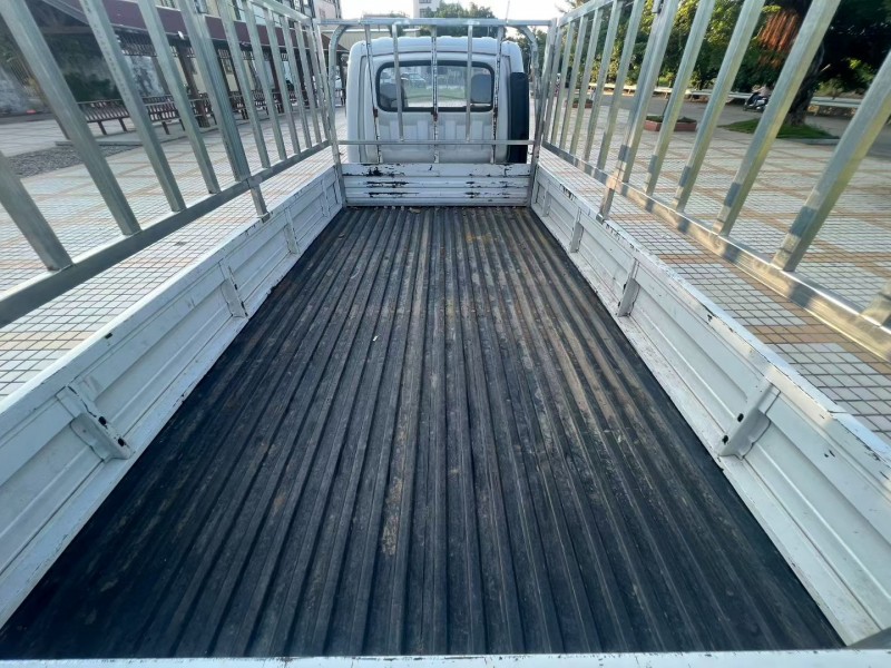 汕头23年东风途逸7